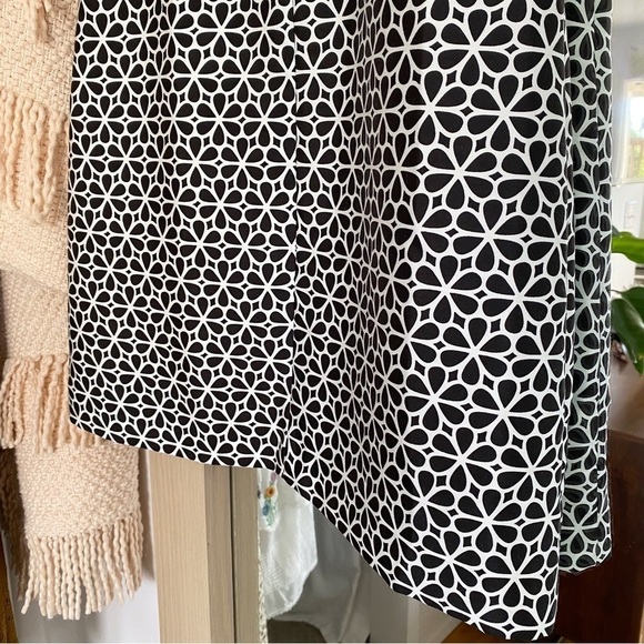 Diane Von Furstenberg Retro Flower Print Sheath Dress 2 - Picture 6 of 11